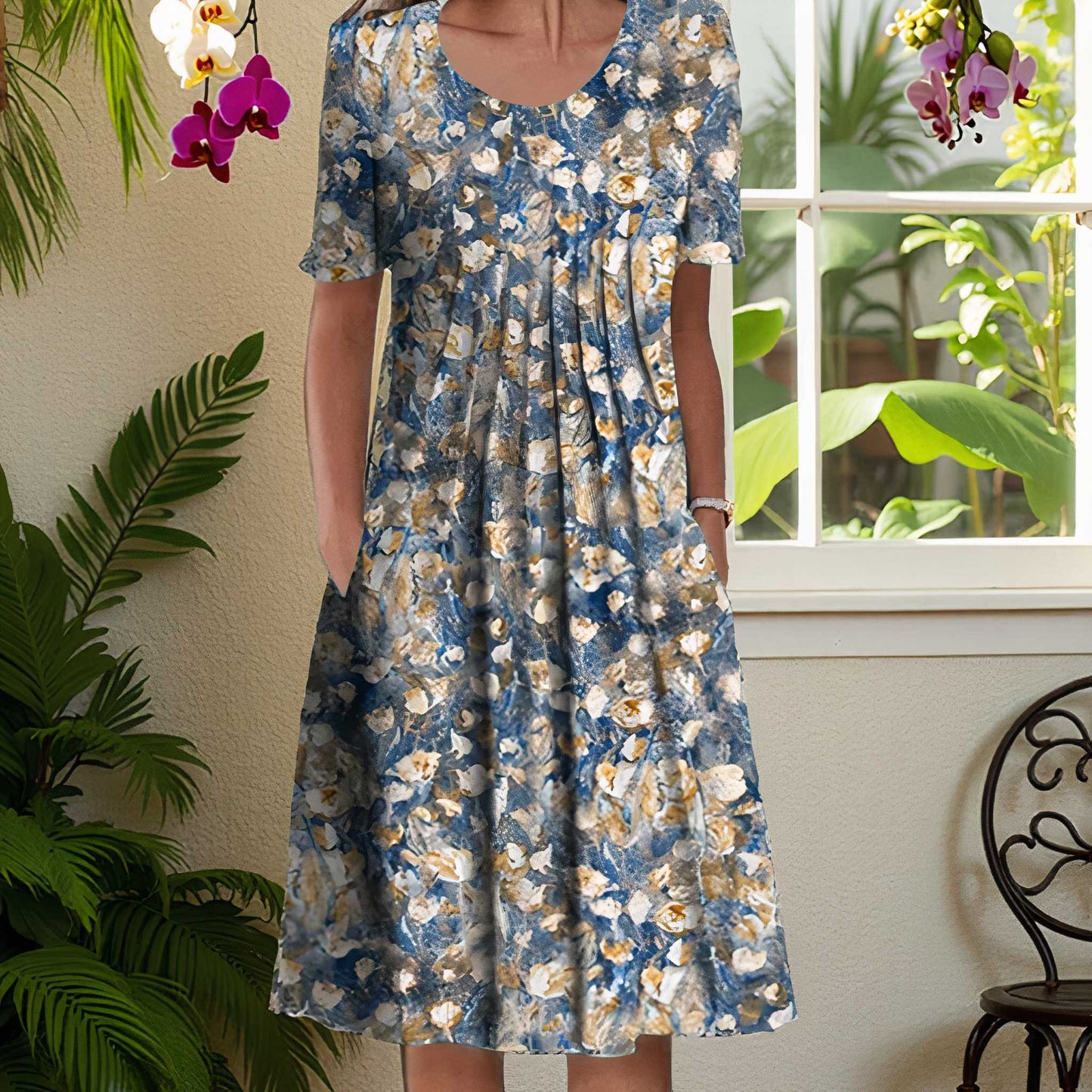 LINA™ | Stilren sommarklänning med blommigt mönster och fickor