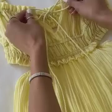 FREJA™ | Elegant sommarklänning med svepande siluett